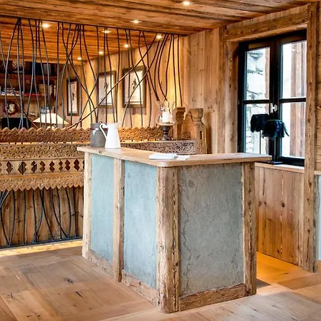 Val D Isere Chalet Sleeps 10 Pool Wifi