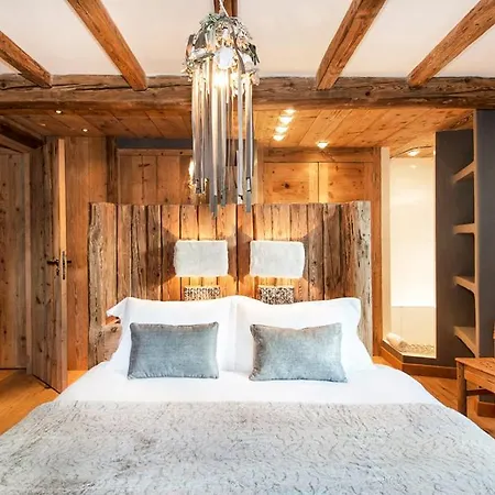 Val D Isere Chalet Sleeps 10 Pool Wifi Chalet